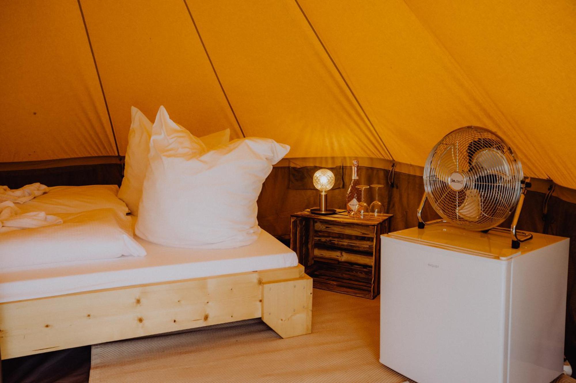 Raus Und Gut Glamping Am Graebendorfer See Drebkau المظهر الخارجي الصورة